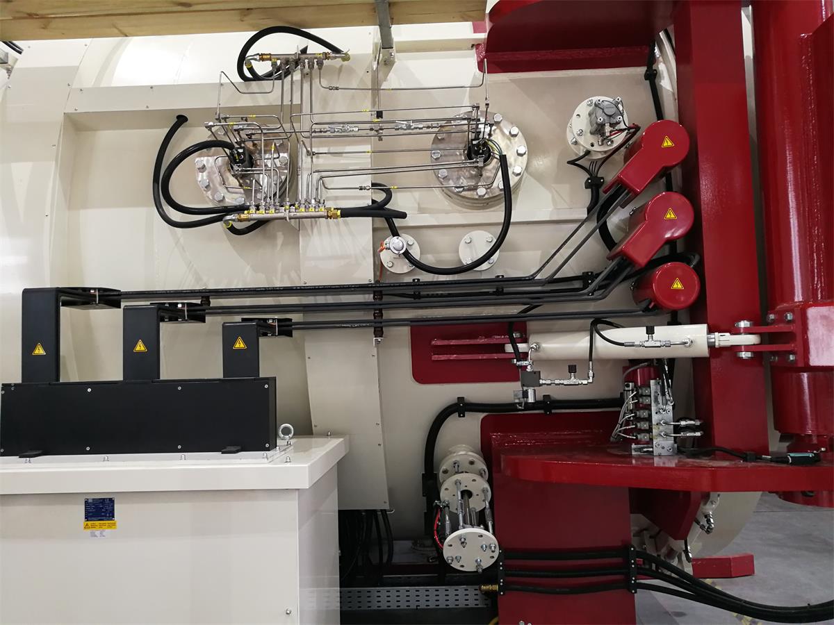 測量安裝的2臺紅外熱像儀PYROVIEW 320N